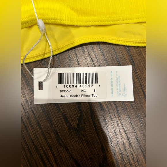 Tags on never worn!Frankie’s Bikinis Jean Bandea Plisse Bikini Top Bright yellow - Picture 4 of 8